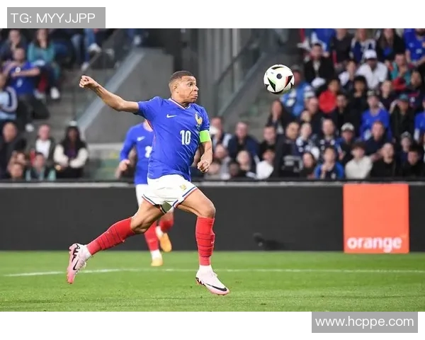 姆巴佩亲口承认曾认真考虑离开球队未来引发球迷广泛热议